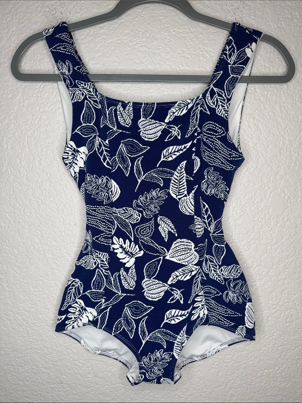 Seea Tofino One Piece Gaia Surf Swimsuit Small Coverage Blue Floral Leaf - Picture 2 of 7